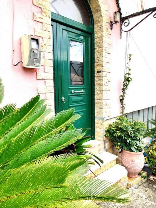 Voukamvilia Boutique Apartment Agios Matthaios  Экстерьер фото